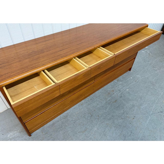 Wood Vintage Danish Modern Teak 10-Drawer Dresser For Sale - Image 7 of 10