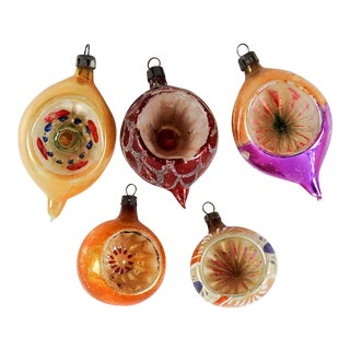 Group of Various Vintage Christmas Ornaments - Set of 5 For Sale