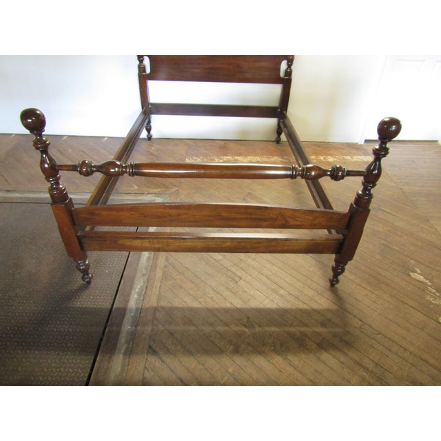 1980s Harden Full Size Solid Cherry Cannonball Bed For Sale - Image 5 of 7
