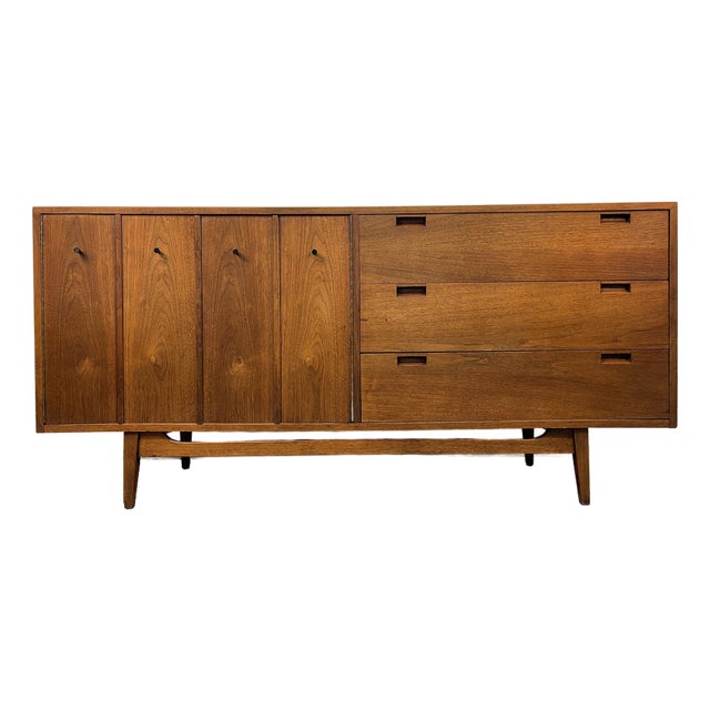 Mid-Century Early American of Martinsville Long Walnut Dresser For Sale