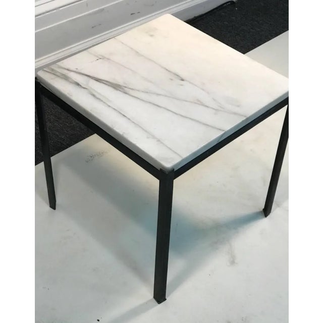 Florence Knoll 1970s Mid-Century Modern Marble Top Nesting Tables - Set of 3 For Sale - Image 4 of 6