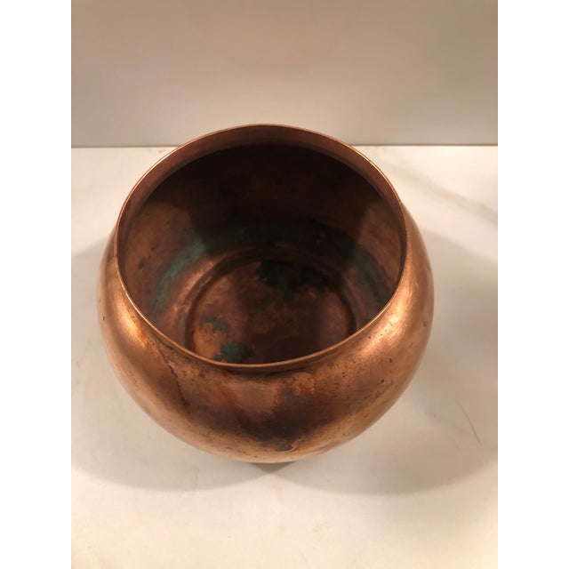 Imagine this fabulous Vintage Hand Finished Solid Copper Round Planter filled with your favorite orchid or greenery! Oh...
