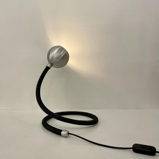 Contemporary Italian Table Lamp in the style of Isso Hosoe for Valenti, 1970s For Sale - Image 3 of 16