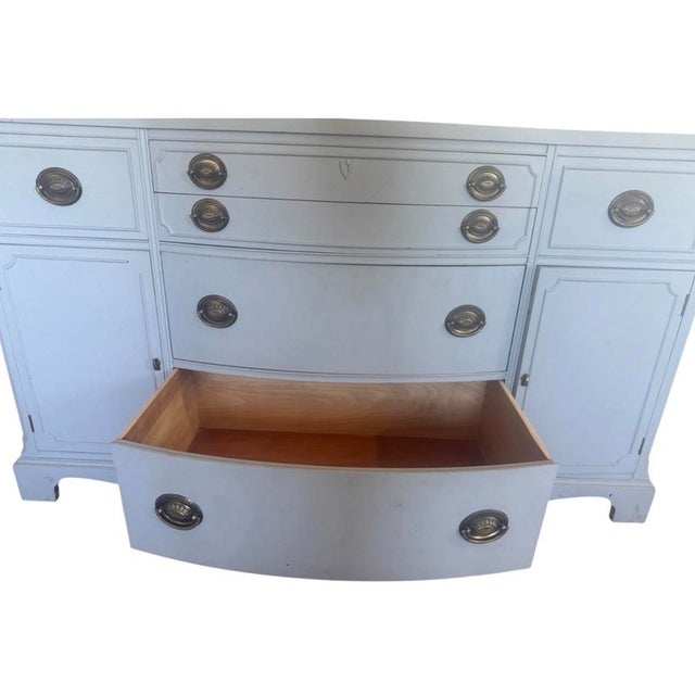 1940s Vintage Drexel “Travis Court" Federal Revival Sideboard Serpentine Credenza Cabinet Buffet Farmhouse Cottage French Country Console, Attributed For Sale - Image 4 of 12