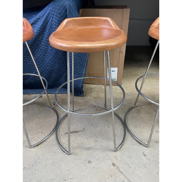 McGuire Late 20th Century McGuire Leather and Stainless Steel Swivel Stool, Counter Stool (Set of 4) For Sale - Image 4 of 6