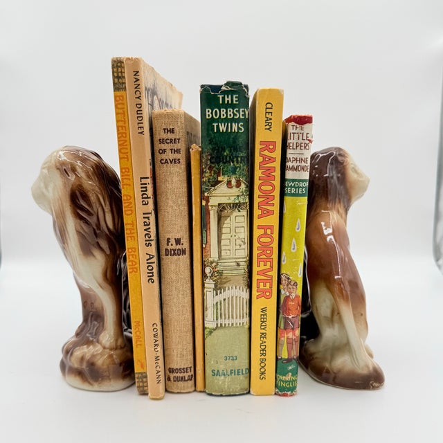 Midcentury Glazed Ceramic Lion Figurine Bookends in Espresso and Cream - A Pair For Sale - Image 9 of 11