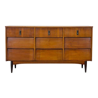 1960s Ward Furniture Nine Drawer Low Dresser For Sale