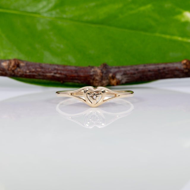 2020s Solid 10k Gold Heart-Shaped Estate Band Ring - Heart Gold Ring, Size 7 For Sale - Image 5 of 6