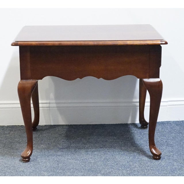 Thomasville Furniture Collector's Cherry Traditional Style 21" Accent End Table 10131-210 For Sale - Image 13 of 15