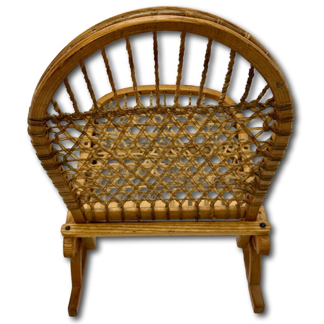 Vintage Mid 1900s "Snow Shoe" Style Stream Bent Ash Wood & Hand Woven Hide Canoe & Camping Folding Chair For Sale - Image 12 of 18