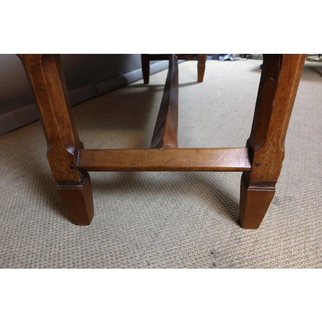 Walnut Serving Table, 18th Century For Sale - Image 10 of 12
