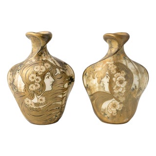 Gilted and Hand-Painted Vases attributed to Nikolaus Kannhäuser, 1898, Set of 2 For Sale