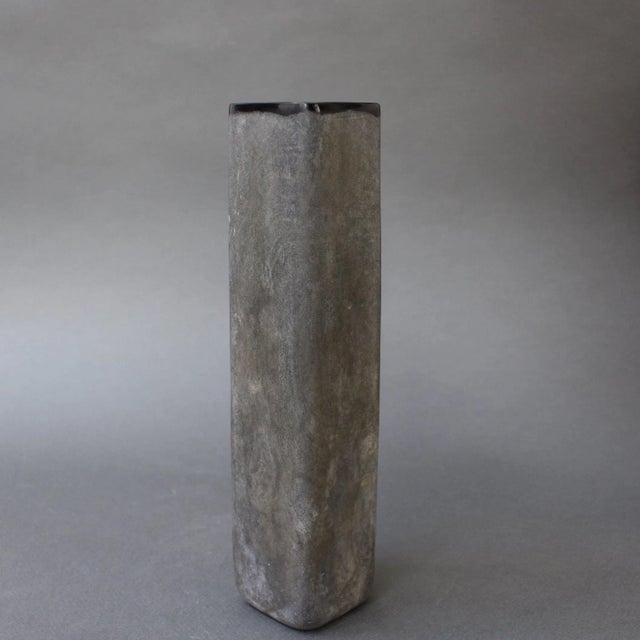 Italian glass 'scavo' vase by alfredo barbini, murano (circa 1970s). This piece has a rounded square opening. Scavo glass...