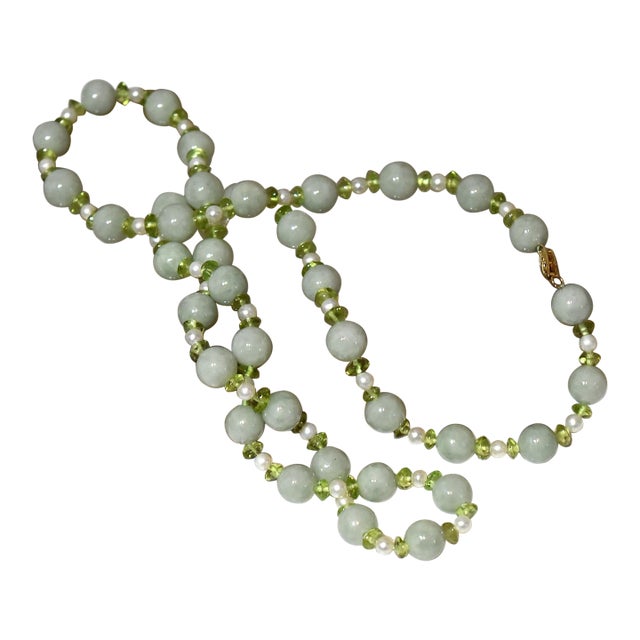 Natural Green Jadeite Beaded Necklace With Pearls and Peridot 14k Gold For Sale