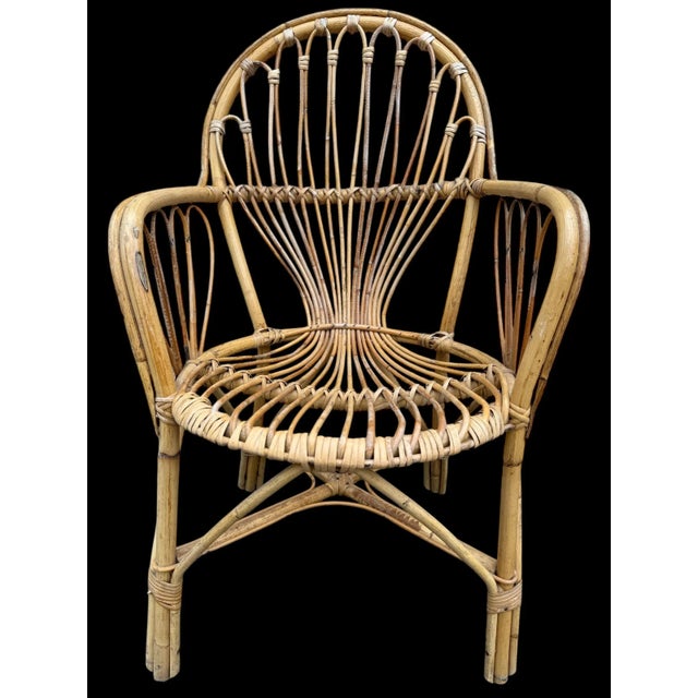 Vintage Armchair in Rattan, 1960s, in Very Good conditions. Designed 1960 to 1969