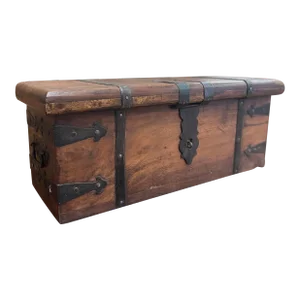 1970s Vintage Rustic Wooden Decorative Storage Trunk.