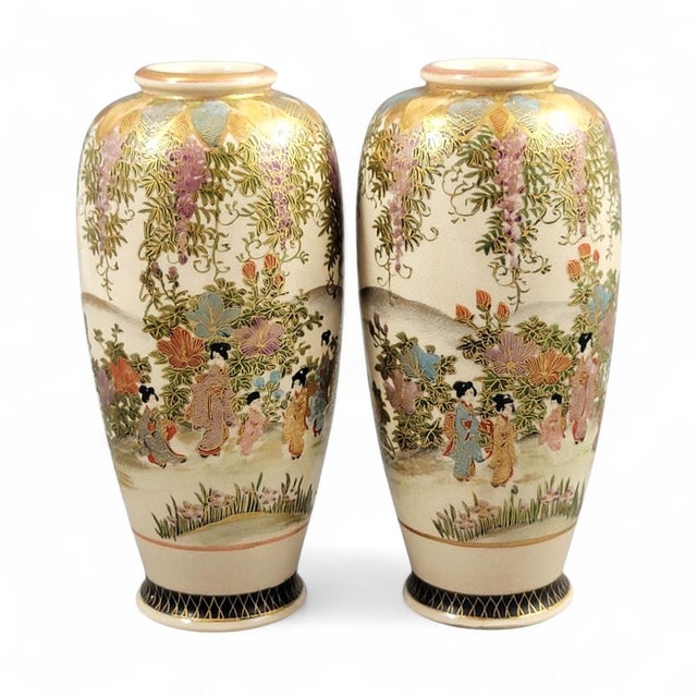 Satsuma Wisteria Garden Vases by Hakusan, 1915, Set of 2 For Sale - Image 10 of 10