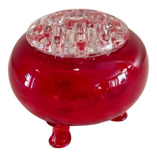 Vintage 1950's Viking Ruby Flowerlite Frog 4 1/4" With Crystal Frog For Sale