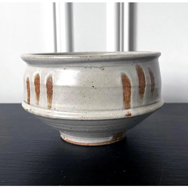 Warren MacKenzie Large Ceramic Stoneware Bowl in Shino Style by Warren Mackenzie For Sale - Image 4 of 12