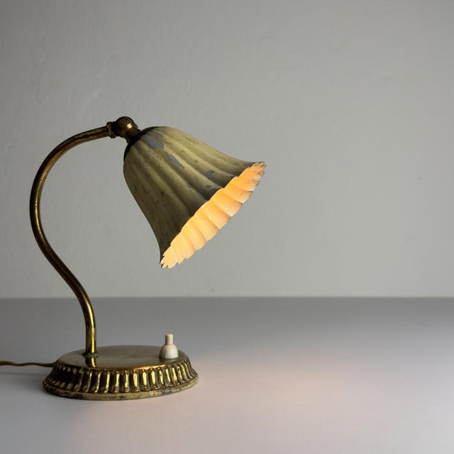 Small Vintage Metal Tulip Table Lamp, Italy, 1950s For Sale - Image 9 of 17