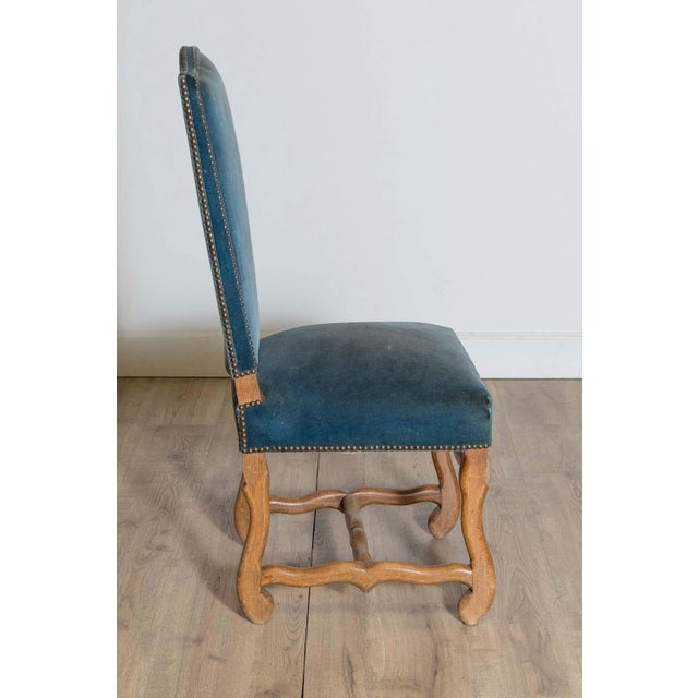 Set of Eight 20th Century French Mutton Leg Side Chairs For Sale In Atlanta - Image 6 of 7
