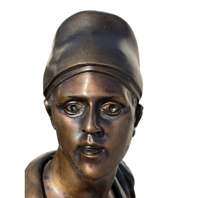 Very pretty and large bronze sculpture from the 1950s depicting a water carrier, unsigned.
