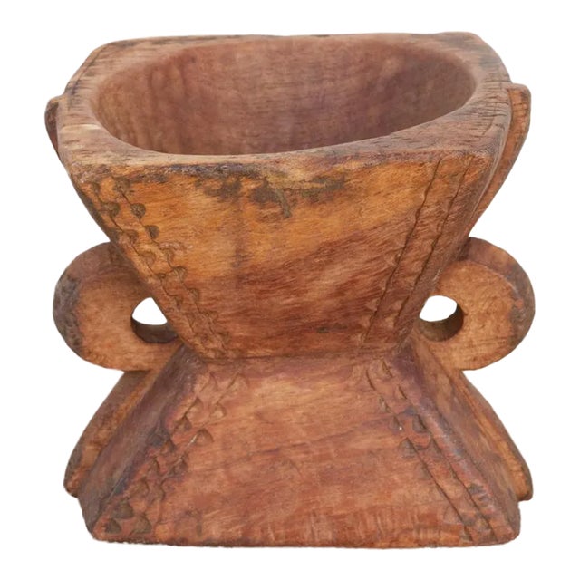 Carved Bijani Wooden Candleholder-Ratan For Sale