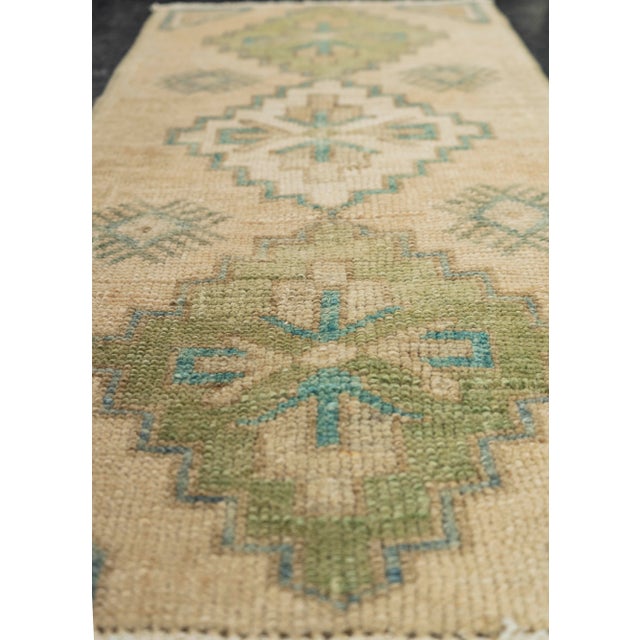 Turkish Turkish Mini Rug Oriental Hand Knotted Vintage Rug 1'5" x 2'9" #21096 For Sale - Image 3 of 8