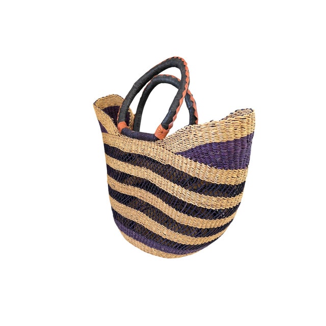 Large African Ghanian Bolga Basket 19" H by 19" W For Sale In New York - Image 6 of 7