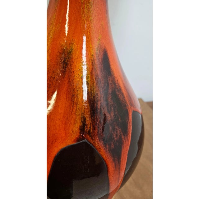 1960s 1960s Space Age Hollywood Regency Boho Drip Glaze Pottery Lamp For Sale - Image 5 of 11