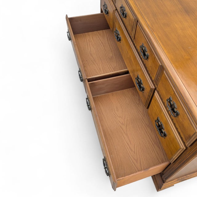 Vintage Traditional Nine-Drawer Wood Dresser With Bracket Feet For Sale - Image 10 of 11