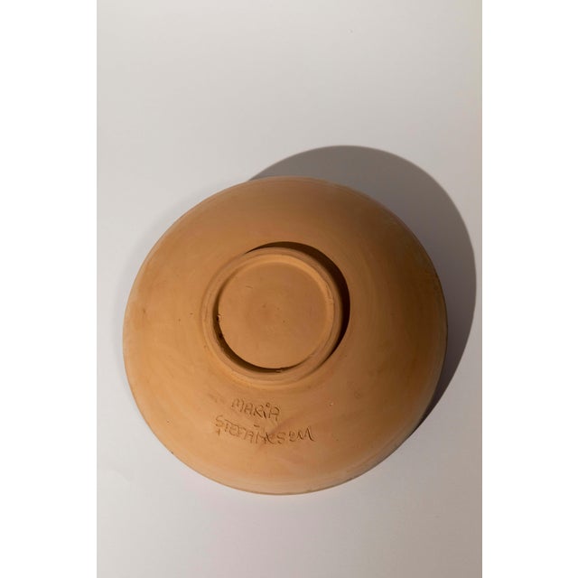 Ceramic Artisanal Ceramic Hand Painted Plates Set of Two For Sale - Image 7 of 7