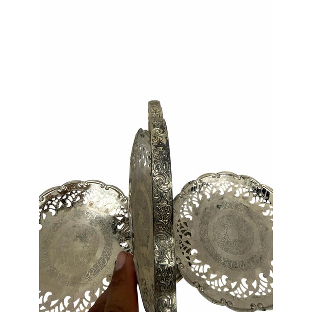 Mid 20th Century Vintage 1950s English Pierced Silver-Plated 3-Tier Folding Dessert Stand For Sale - Image 5 of 8