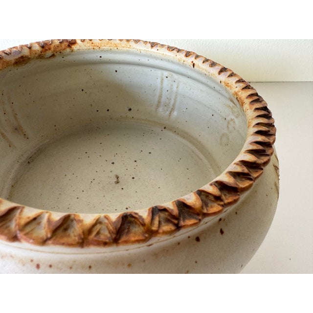 Cream 1980s Vintage Handcrafted Organic Modern Studio Pottery Bowl, Unsigned For Sale - Image 8 of 10