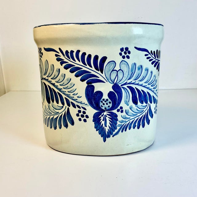 Early 1900s Antique Boho Chic Rustic European Faience Delft Crock Vessel. For Sale - Image 13 of 13