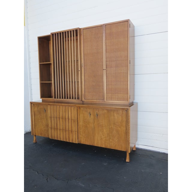 Mid-Century Modern John Widdicomb Mid Century Two Part Sideboard Display Shelves Bookcase 6417 For Sale - Image 3 of 18