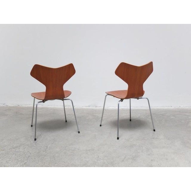 Early Grand Prix Chairs by Arne Jacobsen for Fritz Hansen, 1957, Set of 2 For Sale - Image 12 of 14