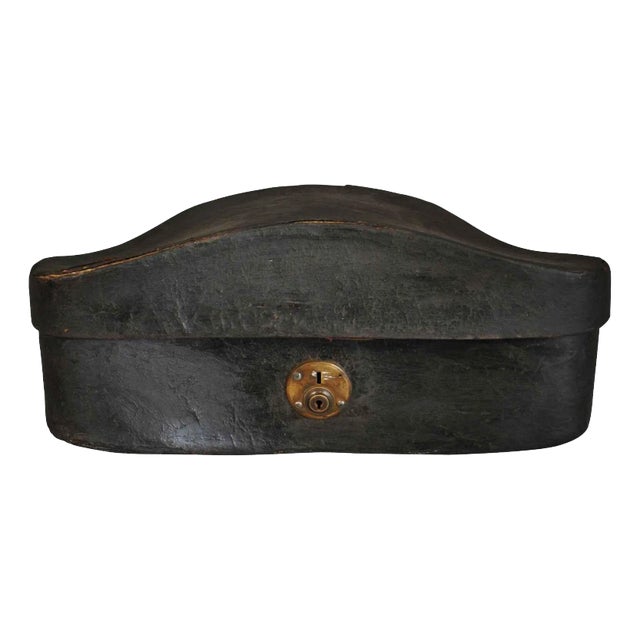 Early 19th Century "Officer's Hat Box" For Sale