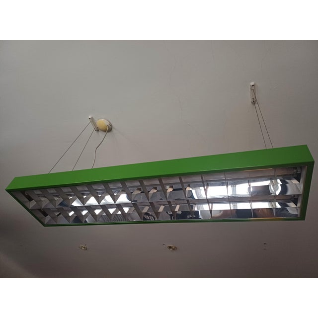 Typical Yugoslavian industrial office ceiling lamp. Used to gang in every office across the former state. Up to 250V...