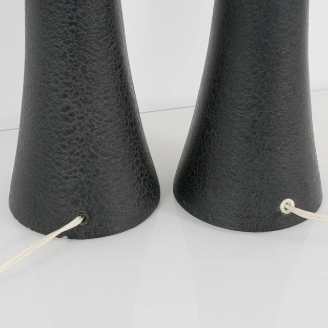 American Mutual Sunset Modernist Aluminum Pair of Table Lamps For Sale - Image 13 of 18