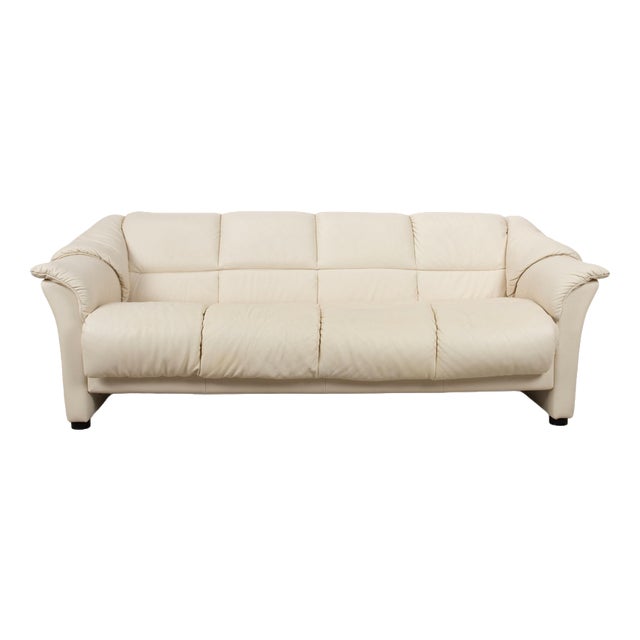 Oslo Leather Four-Seater Cream White Eggshell Sofa from Stressless For Sale