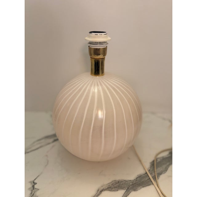 Vintage Murano Lamp – Davinci A very pretty antique table lamp made of genuine Davinci Murano glass. The glass is pale...