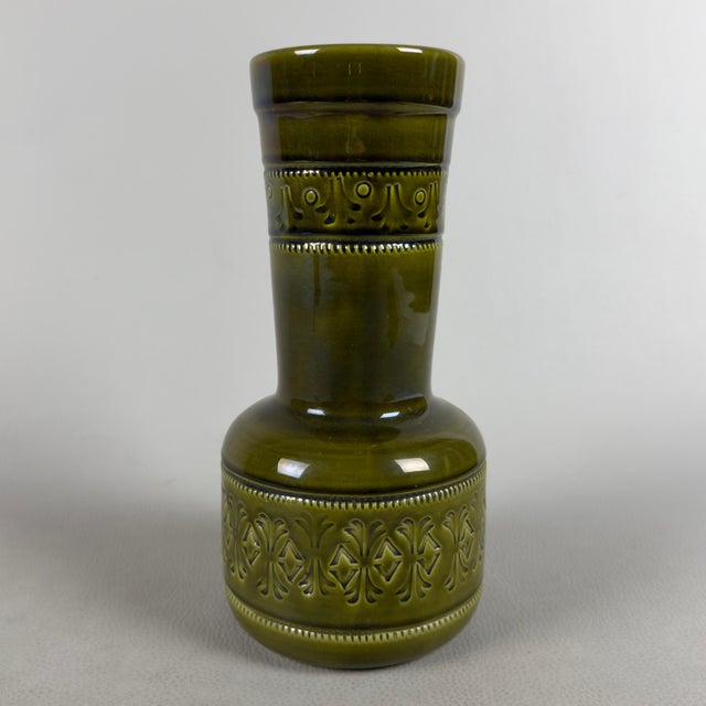 A refined masterpiece that embodies the excellence and innovation of san marino ceramics, attributed to the renowned facs...