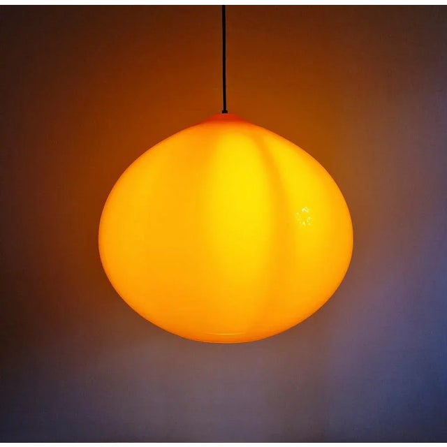 Oignon Xen Suspension in Orange Opaline Glass by Alessandro Pianon for Vistosi, 1960s For Sale - Image 4 of 16