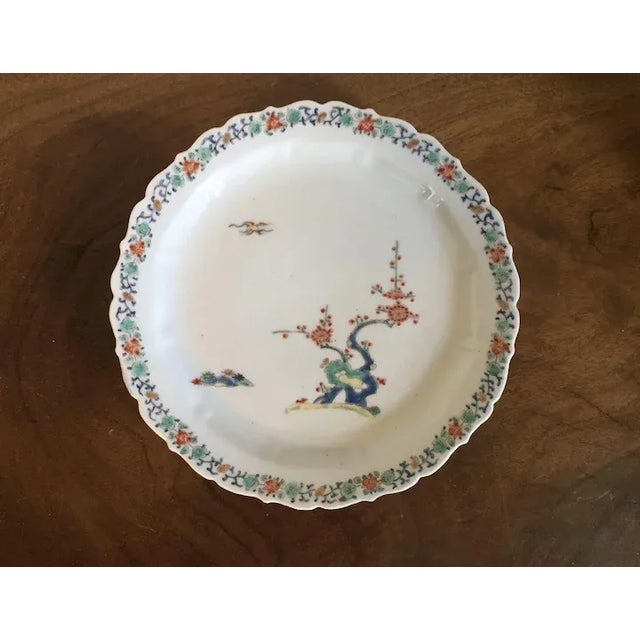 18th Century Antique 18th Century Japanese Kakiemon Porcelain Plate Decorated with Flowering Plum Tree For Sale - Image 5 of 11