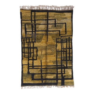 Moroccan Luxury Beni MRirt Rug - 10.3 X 6.7 Ft For Sale