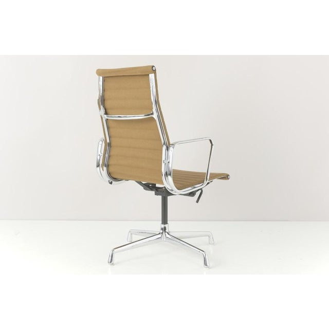 Alu Group Conference Chair by Ray and Charles Eames for Herman Miller, USA, 1958 For Sale - Image 5 of 18
