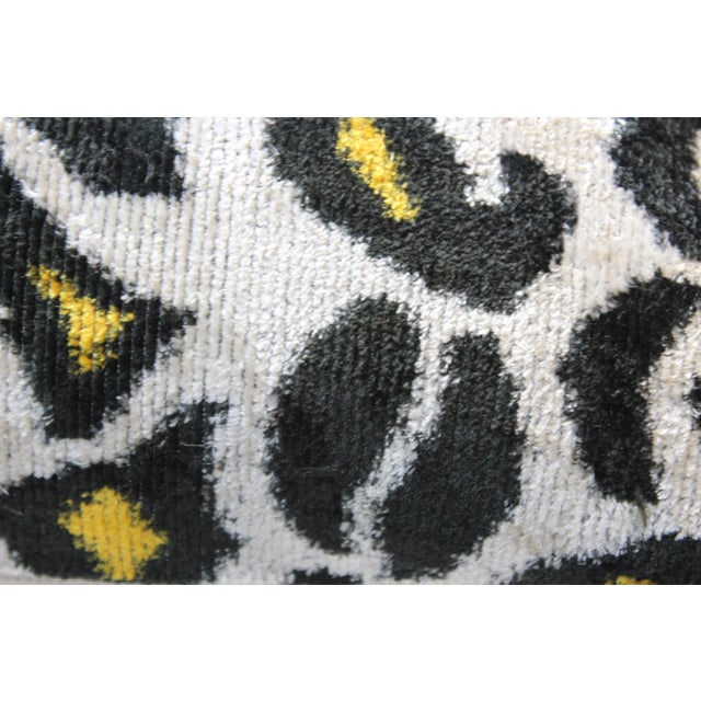 Contemporary Boho Chic Silk Velvet Ikat Pillow Cover Bohemian Pillow For Sale In Washington DC - Image 6 of 13