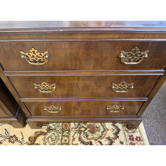 Wood 20th Century Henredon Chests Pair For Sale - Image 7 of 9