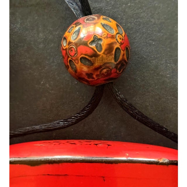 Rare Japanese Inro Netsuke and Omije with Negoro Red Lacquer Edo Period For Sale - Image 14 of 14